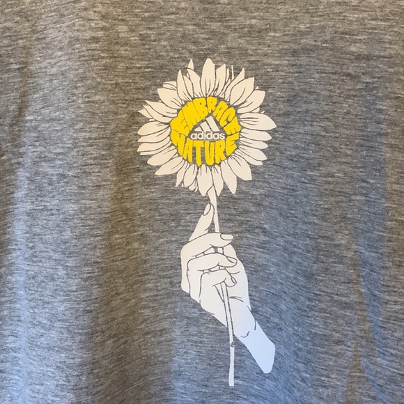 Women’s Small Adidas Grey T-Shirt - Picture 2 of 5